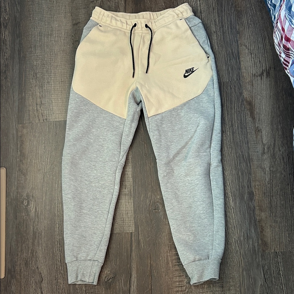 nike men’s tech pants